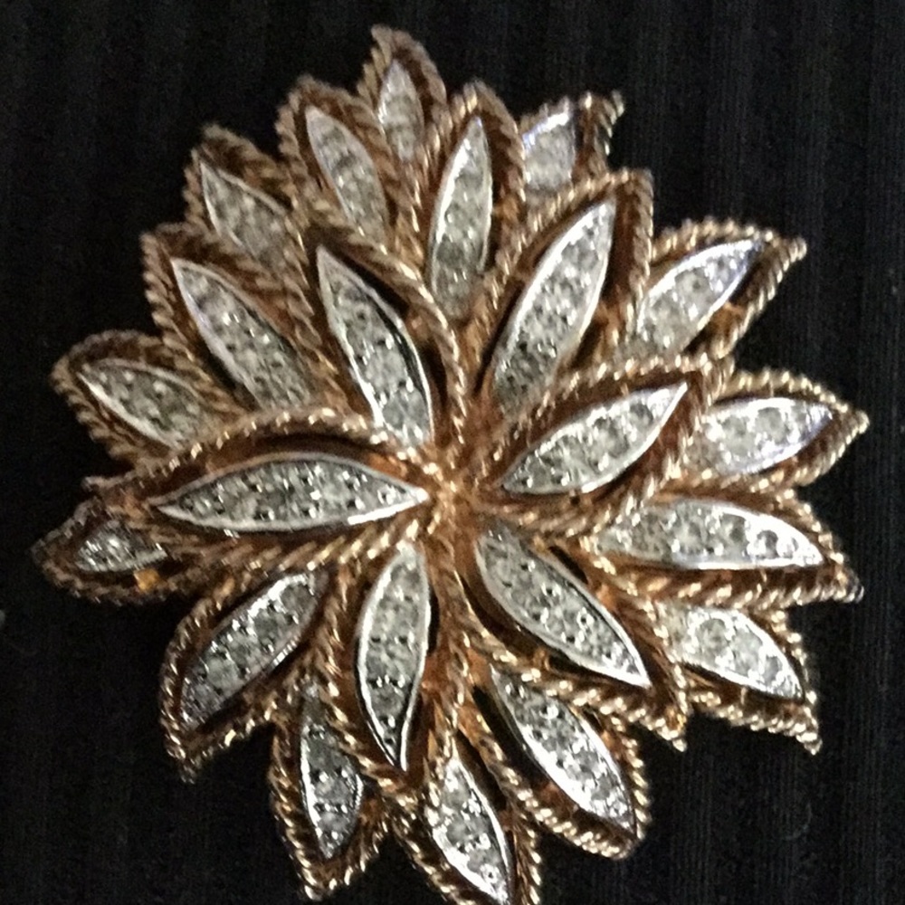 Beautiful St John Brooch